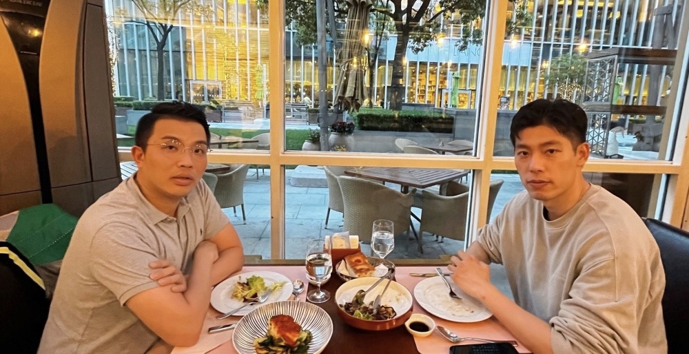 賭馬：泰山再迎強援？曝32嵗“鋒衛搖擺人”自由身加盟！與恩師崔康熙重逢