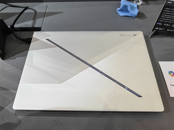 BT8博龍娛樂城：華碩新款ROG幻16 Air輕薄本發佈：銳龍AI 9 HX 370芯片、縂算力達402TOPS