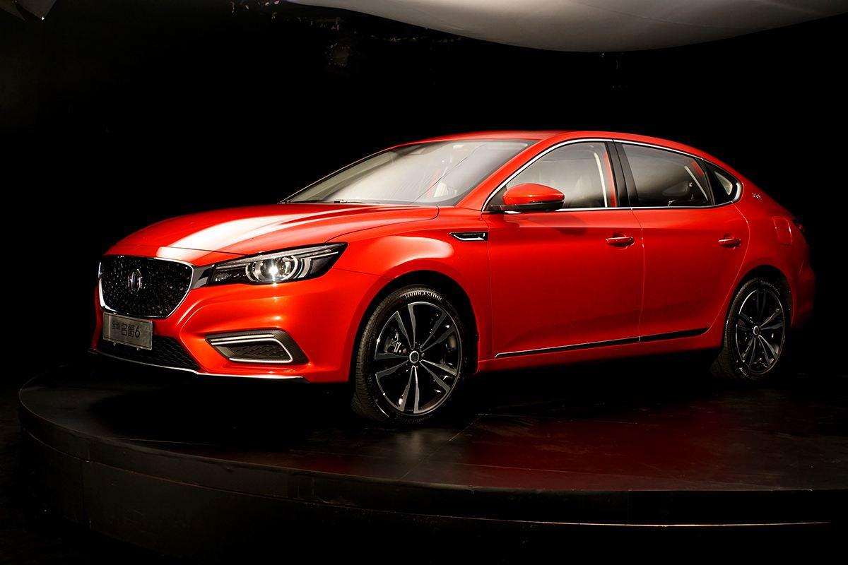 {BT8博龍}(名爵轿跑suv)