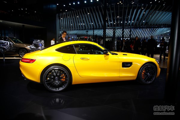 {線上娛樂}(奔驰911报价及图片) {線上娛樂}(奔驰911报价及图片)