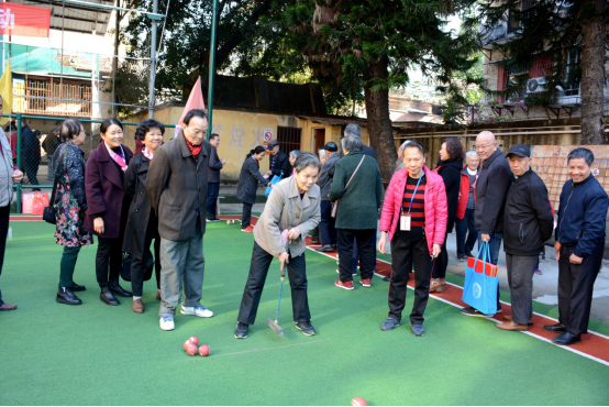{21點}(最新颖的游园活动用到气球的)